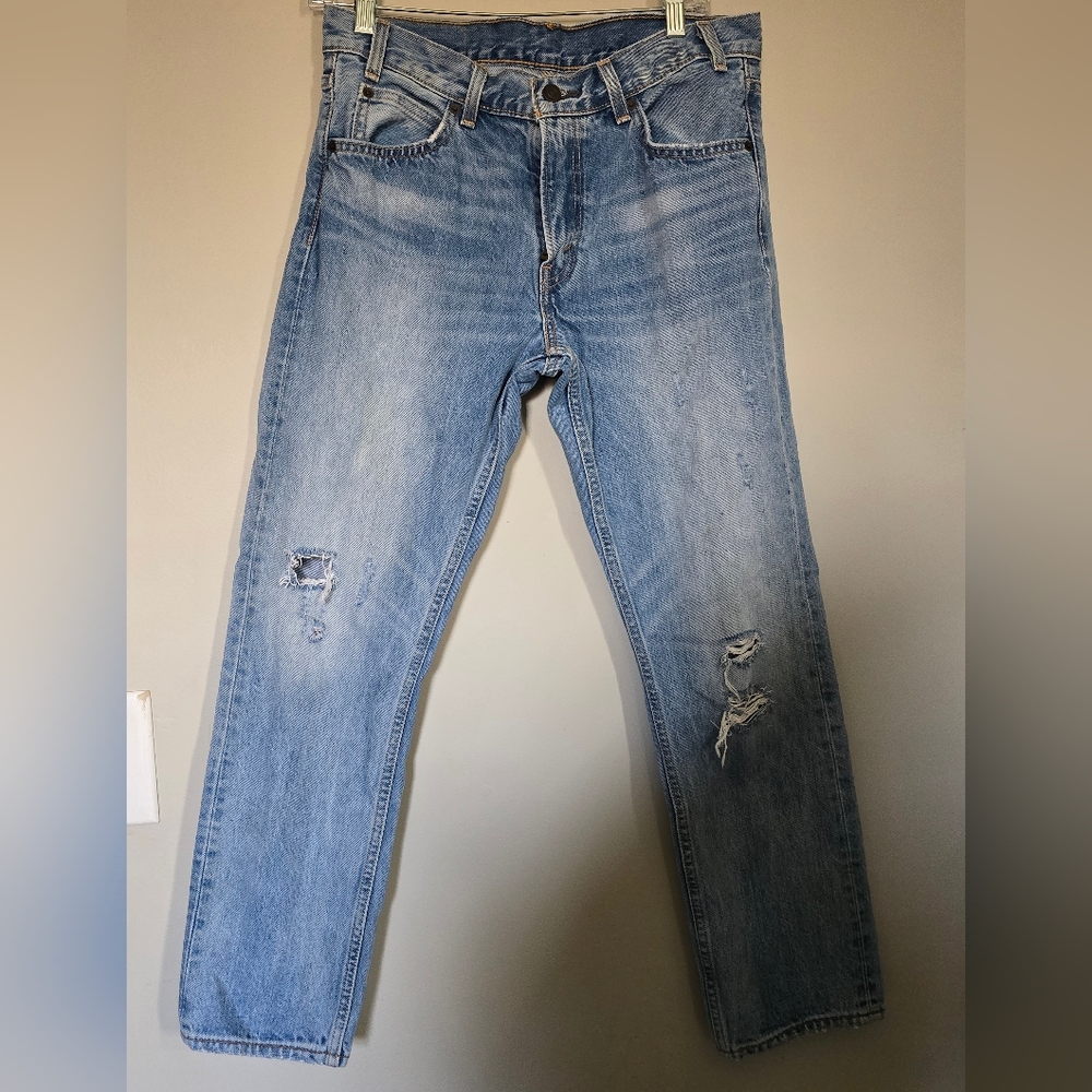 Orange Tab Lwvi 505 C, I Believe Womans Crop. Light Blue Distressed